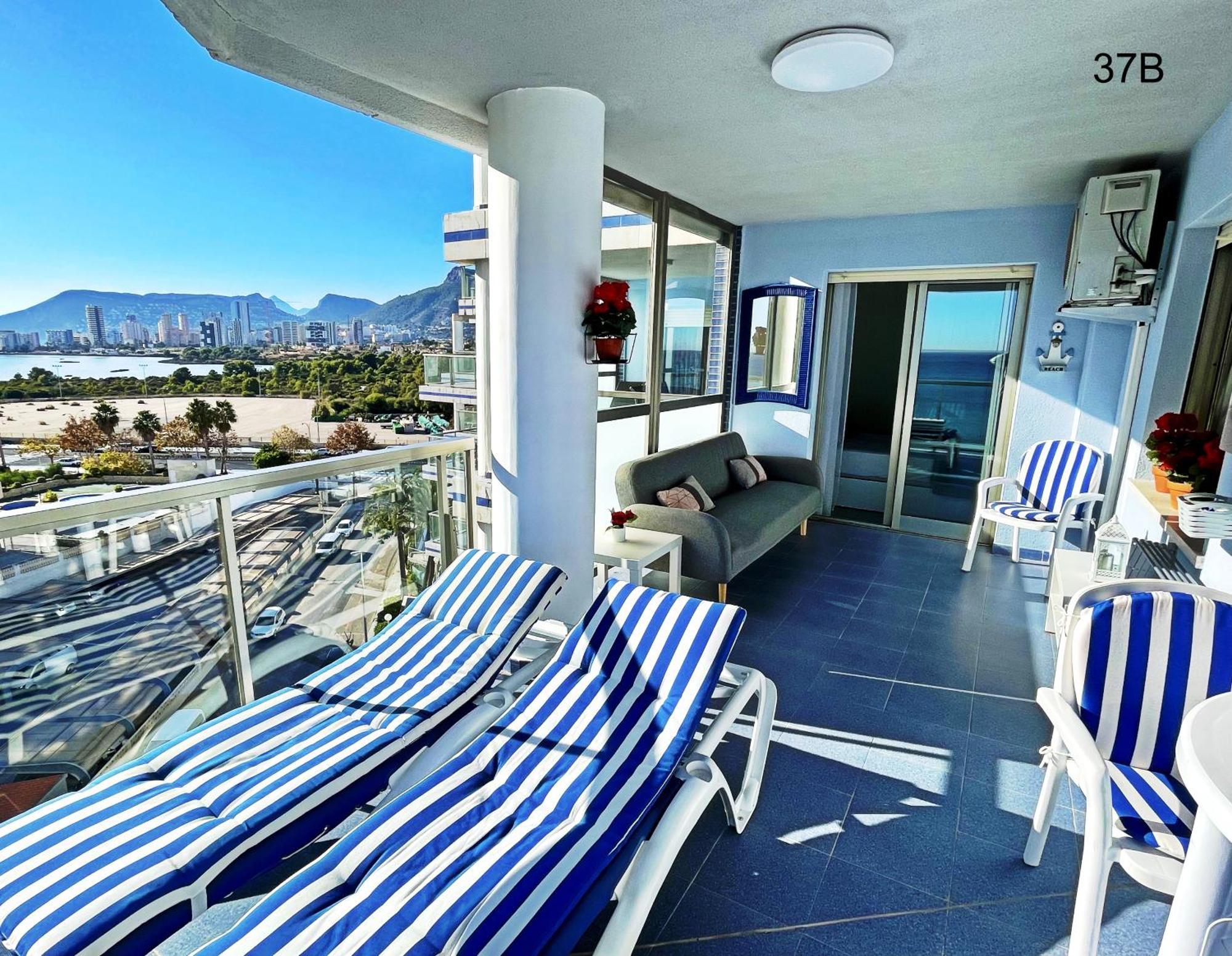 Timora Sea View New Apart' Hipocampos カルプ 部屋 写真